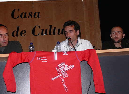 Conferencia Fabian Roncero Cangas de Onís 2011