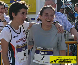 Jani y Patri sonriendo después del esfuerzo.